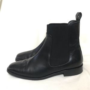 Everlane Chelsea Boot